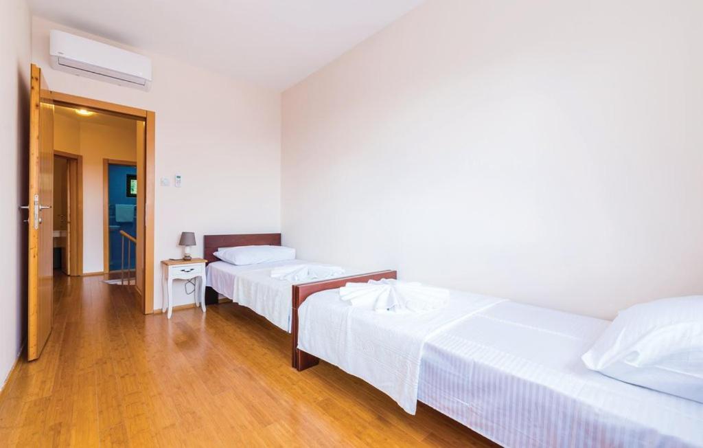 Port Adria Apartments Kamenari Exterior foto